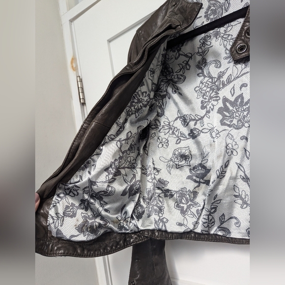 LINE 100% Lambskin Leather Jacket - Picture 13 of 17